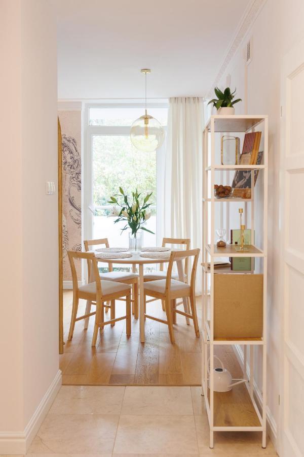 Maison Bruehl - Apartamenty Przy Ogrodzie Saskim Варшава Экстерьер фото