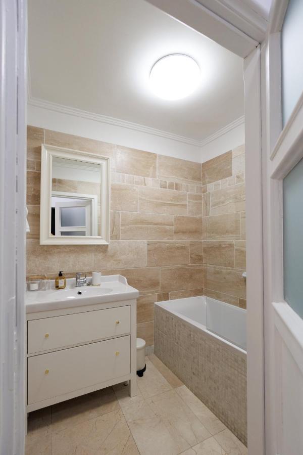 Maison Bruehl - Apartamenty Przy Ogrodzie Saskim Варшава Экстерьер фото